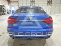 2017 Volkswagen Passat фото