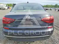 2017 Volkswagen Passat photo