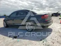 2017 Volkswagen Passat фото