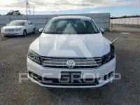 2017 Volkswagen Passat фото