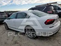 2017 Volkswagen Passat photo