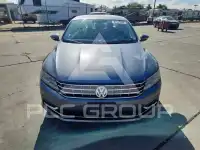 2017 Volkswagen Passat фото