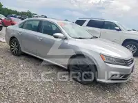 2017 Volkswagen Passat фото