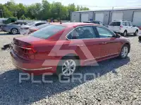 2017 Volkswagen Passat photo
