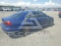 2017 Volkswagen Passat photo