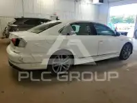 2017 Volkswagen Passat фото