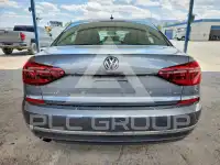 2017 Volkswagen Passat photo