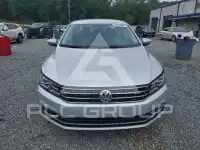 2017 Volkswagen Passat фото