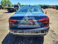 2017 Volkswagen Passat фото