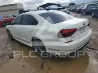 2017 Volkswagen Passat фото