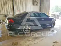 2017 Volkswagen Passat photo