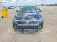 2017 Volkswagen Passat photo
