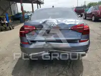 2017 Volkswagen Passat фото