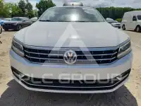 2017 Volkswagen Passat фото