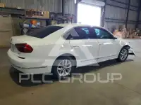 2017 Volkswagen Passat фото