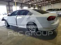 2017 Volkswagen Passat фото