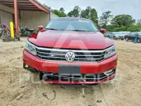 2017 Volkswagen Passat фото