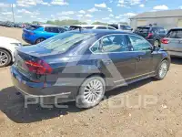 2017 Volkswagen Passat фото