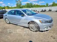 2017 Volkswagen Passat photo