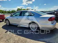 2017 Volkswagen Passat photo