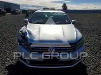 2017 Volkswagen Passat фото