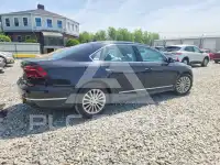 2017 Volkswagen Passat photo