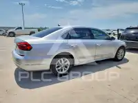 2017 Volkswagen Passat photo