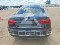 2017 Volkswagen Passat photo