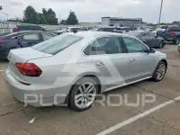 2017 Volkswagen Passat photo