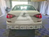 2017 Volkswagen Passat photo