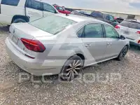 2017 Volkswagen Passat фото
