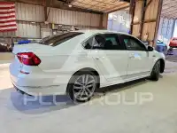 2017 Volkswagen Passat фото