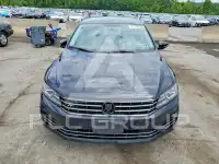 2017 Volkswagen Passat фото