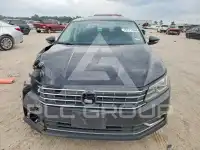 2017 Volkswagen Passat фото