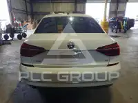 2017 Volkswagen Passat фото