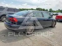 2017 Volkswagen Passat фото
