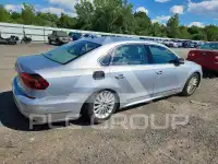 2017 Volkswagen Passat photo