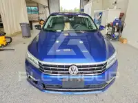 2017 Volkswagen Passat фото