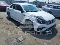 2017 Volkswagen Passat фото