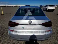 2017 Volkswagen Passat фото
