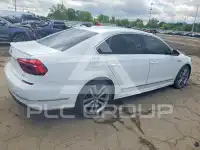 2017 Volkswagen Passat фото