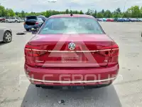 2017 Volkswagen Passat фото