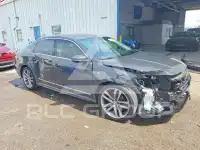 2017 Volkswagen Passat фото