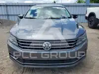 2017 Volkswagen Passat фото