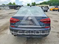 2017 Volkswagen Passat фото