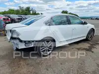 2017 Volkswagen Passat фото
