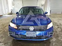 2017 Volkswagen Passat фото