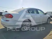 2017 Volkswagen Passat фото