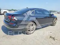 2017 Volkswagen Passat photo