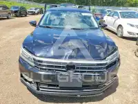 2017 Volkswagen Passat фото
